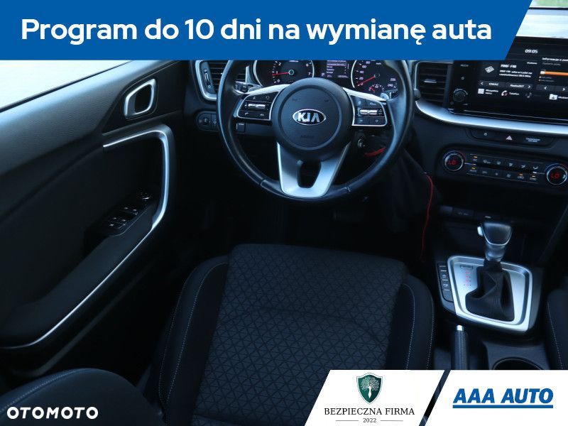 Kia Ceed - 9
