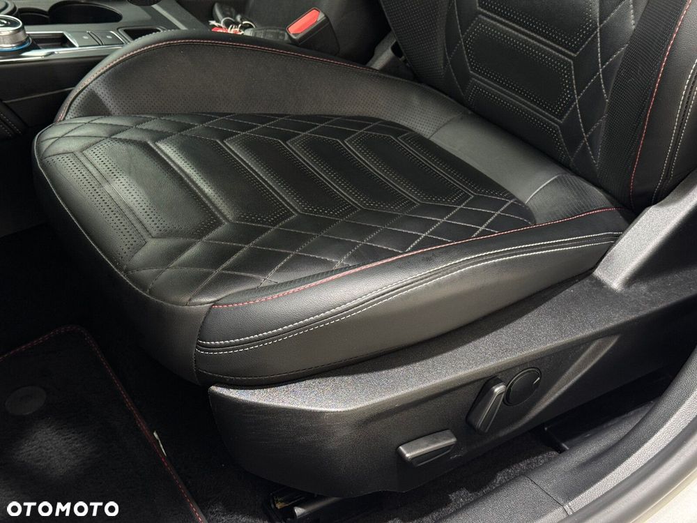 Ford Focus - 11