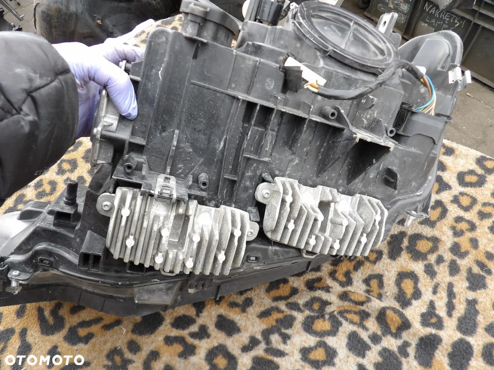 BMW - F30 - XENON - NIE SKRĘTNA - PRAWA LAMPA PRZEDNIA - UK - 7259544 - 8