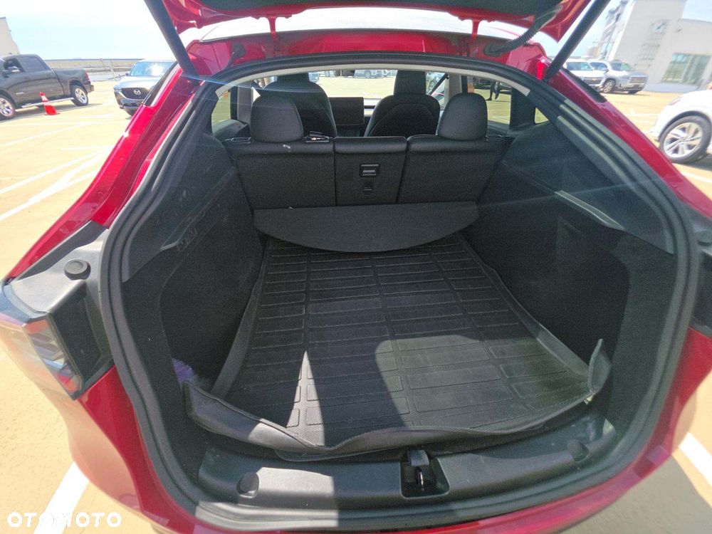 Tesla Model Y Long Range Dual Motor AWD - 10