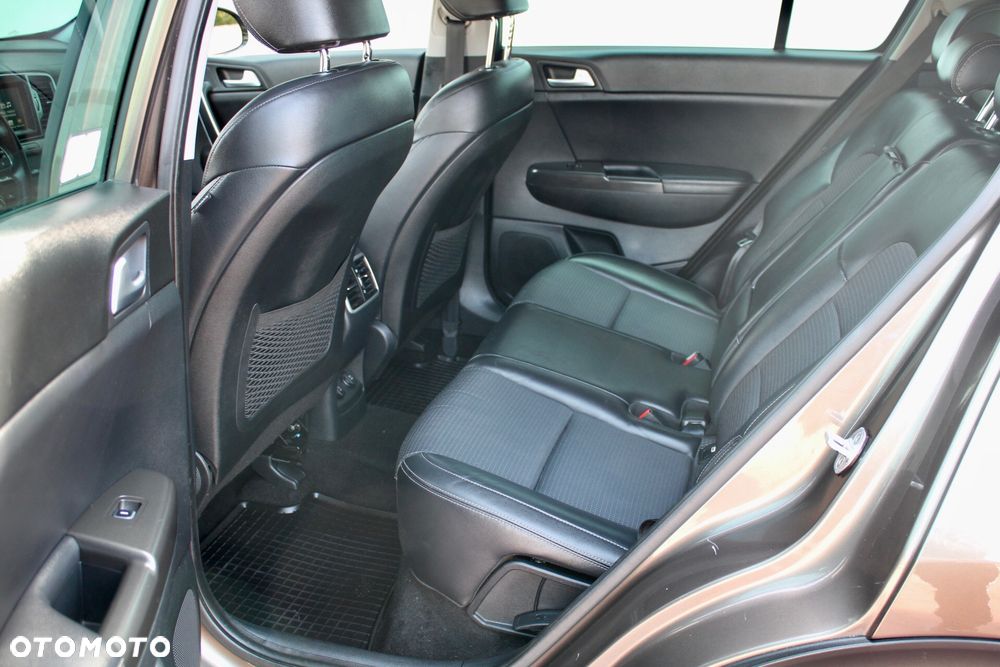 Kia Sportage 2.0 CRDI Business Line 4WD - 6