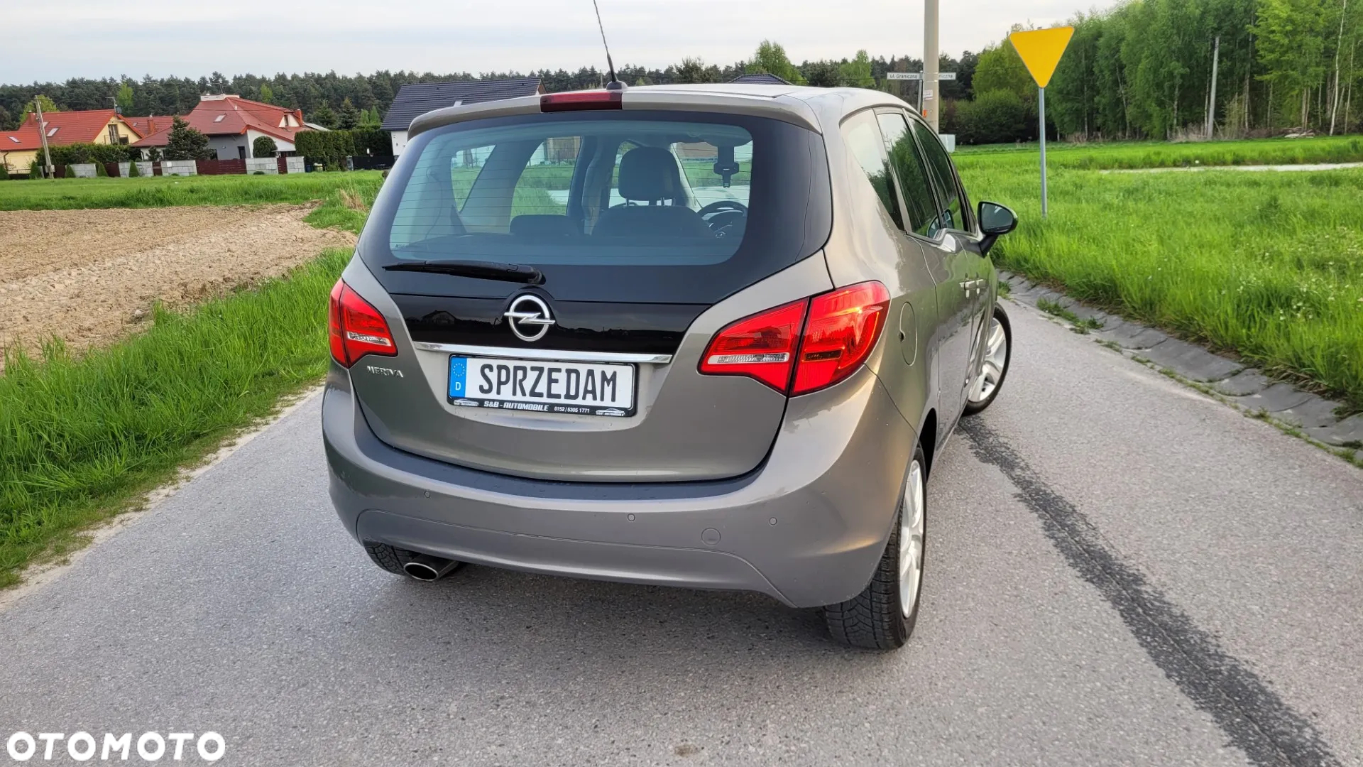 Opel Meriva 1.4 Design Edition - 10