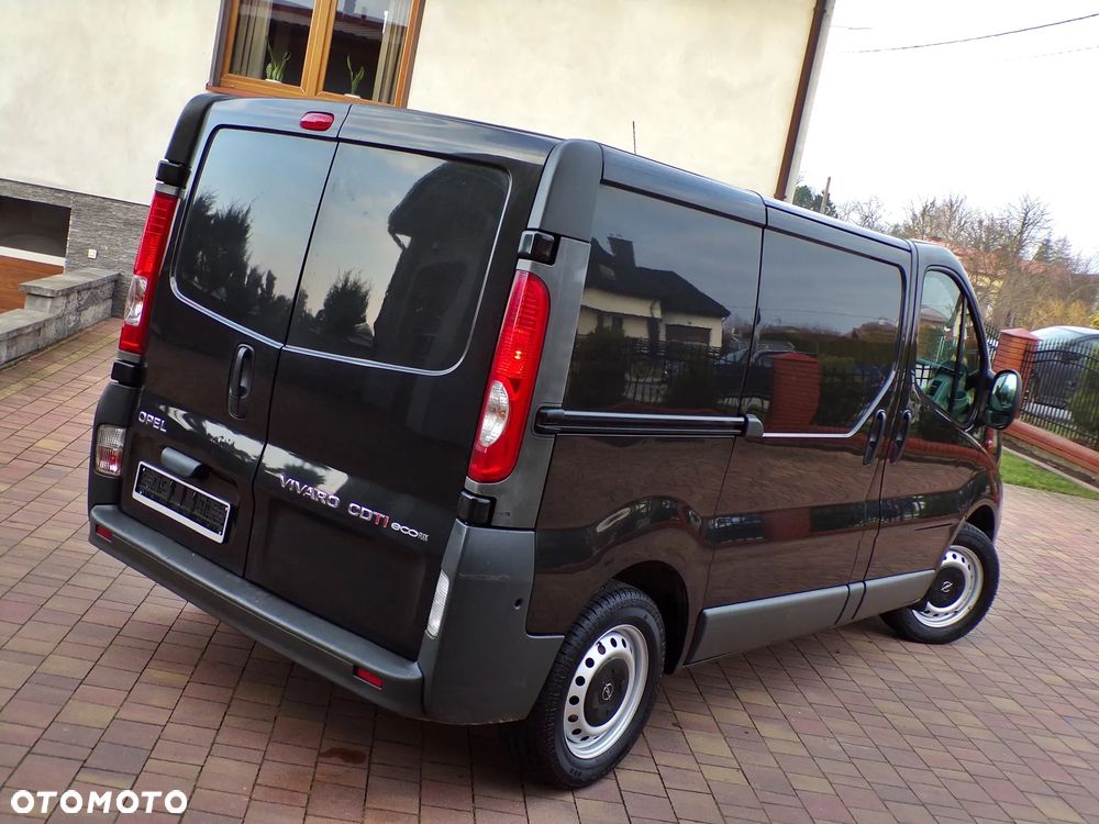 Opel Vivaro - 12