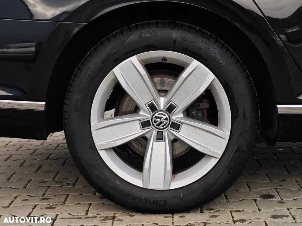 Volkswagen Passat 2.0 TDI SCR DSG Elegance - 21