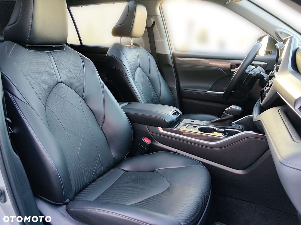 Toyota Highlander - 14