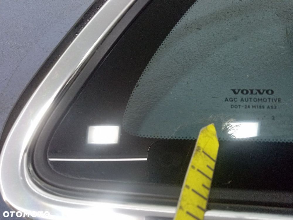 VOLVO V40 II SZYBA KAROSERYJNA TYŁ PRAWA TYLNA - 9
