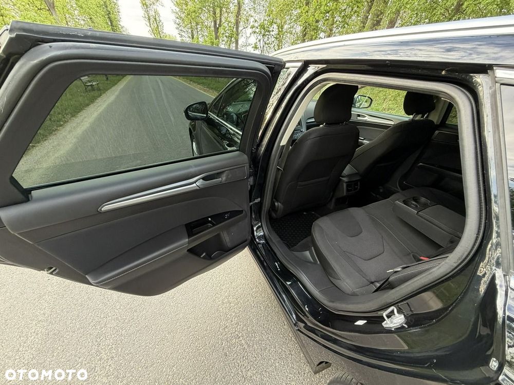 Ford Mondeo - 21