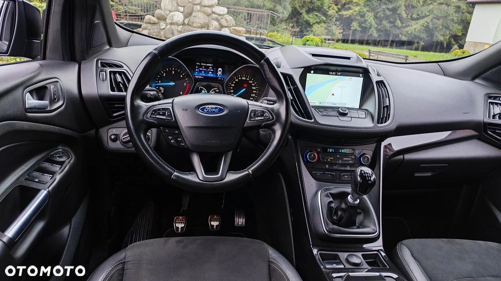 Ford Kuga 2.0 TDCi 4x4 ST-Line - 22