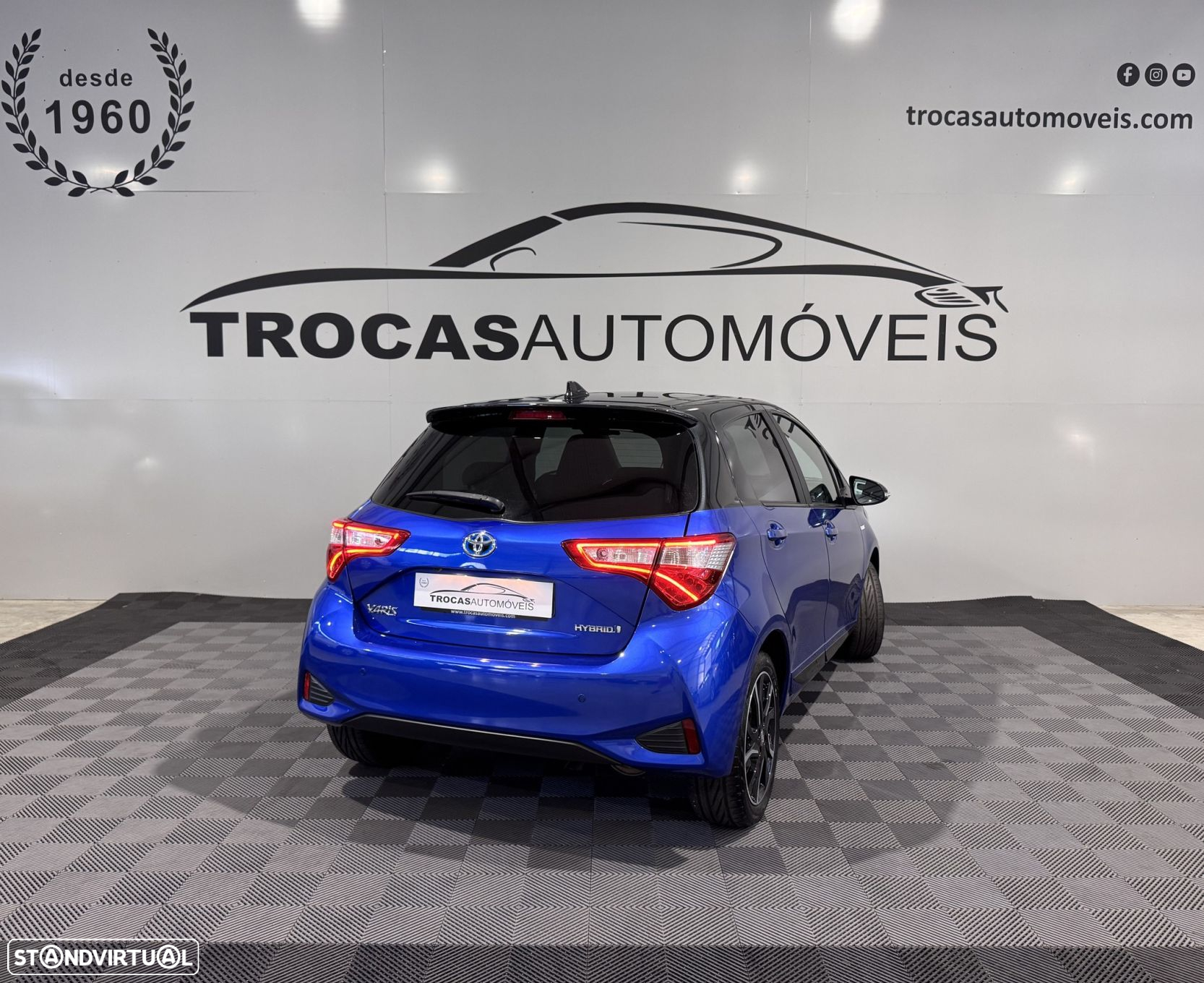 Toyota Yaris 1.5 HSD Exclusive+P.Luxury - 6