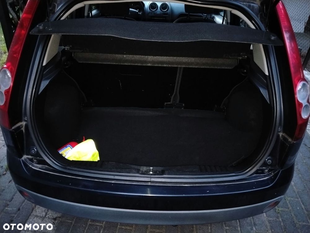 Ford Fiesta 1.3 - 6