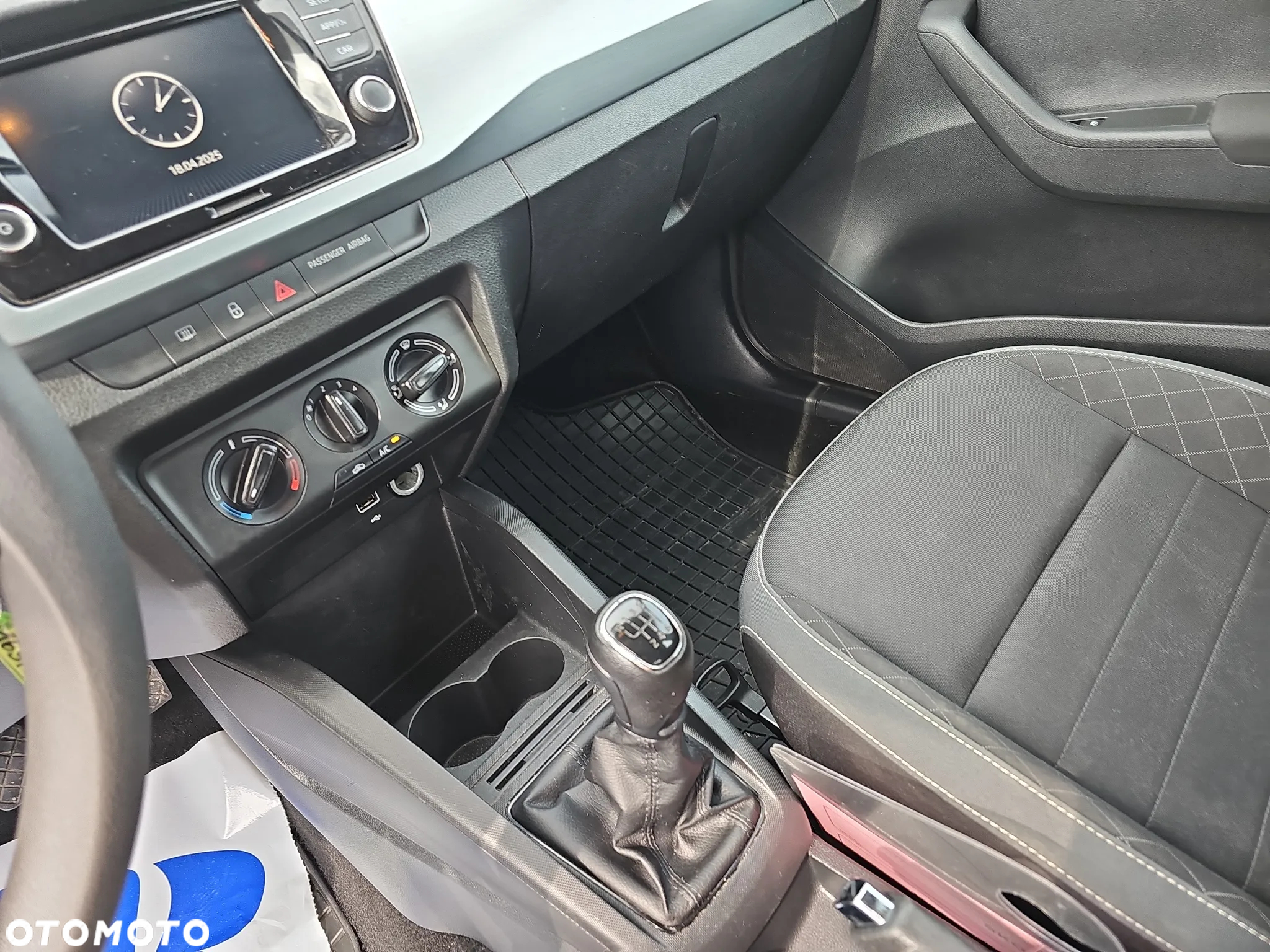 Skoda Fabia 1.0 TSI Ambition - 12