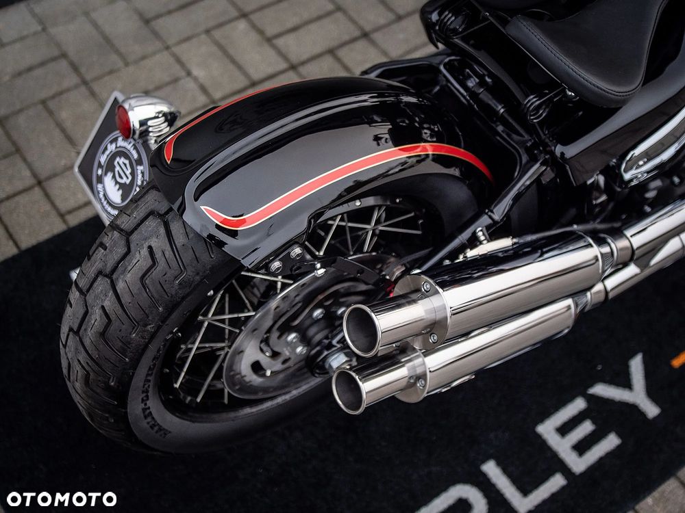 Harley-Davidson Softail Street Bob - 4