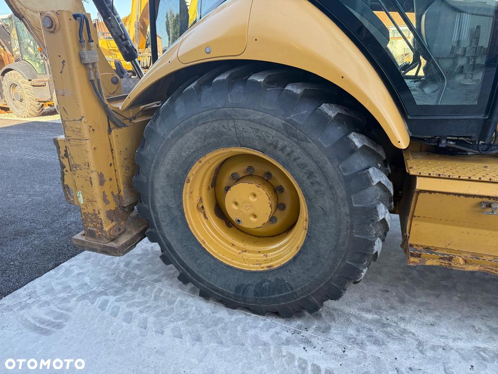 Caterpillar 432E2 - 19