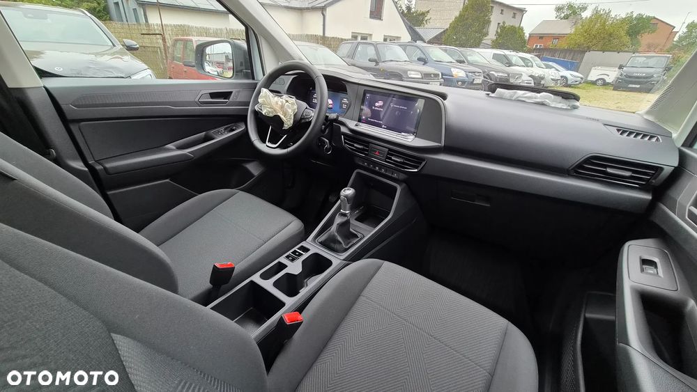 Ford Tourneo Connect Grand - 15