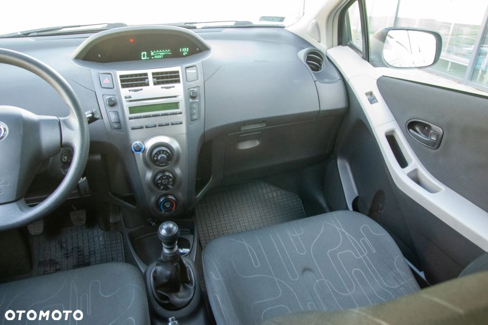 Toyota Yaris 1.33 Luna - 20
