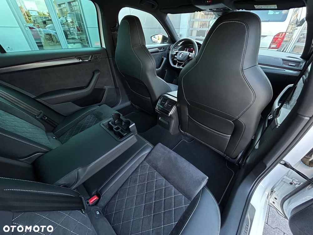 Skoda Superb 2.0 TSI 4x4 Sportline DSG - 10
