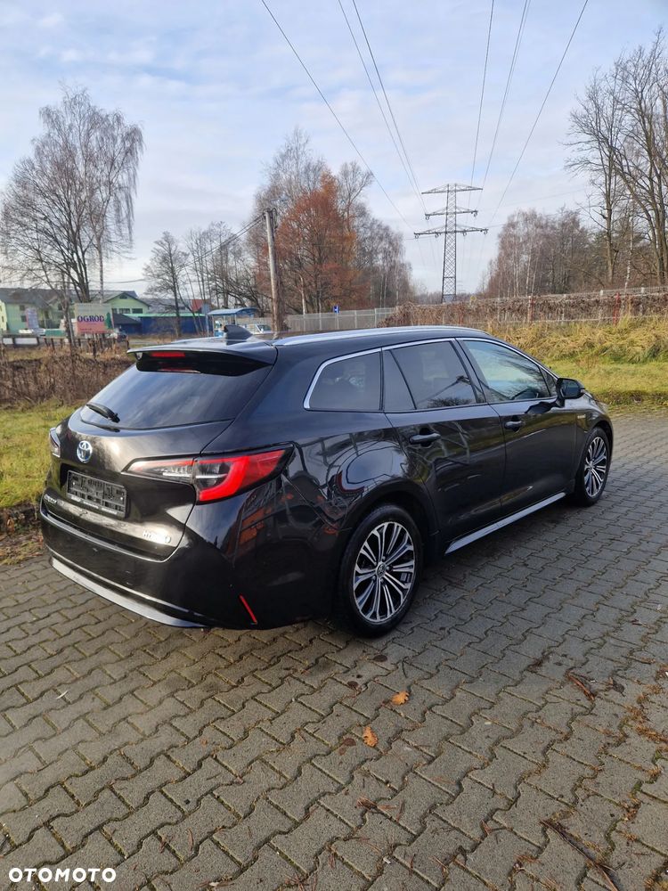 Toyota Corolla 1.8 Hybrid Club - 3