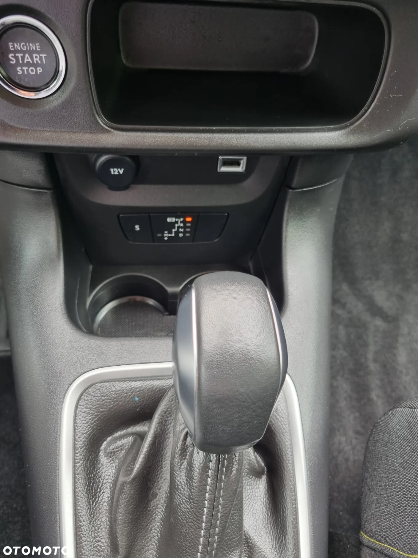 Citroën C3 Pure Tech 110 S&S EAT6 SHINE - 28