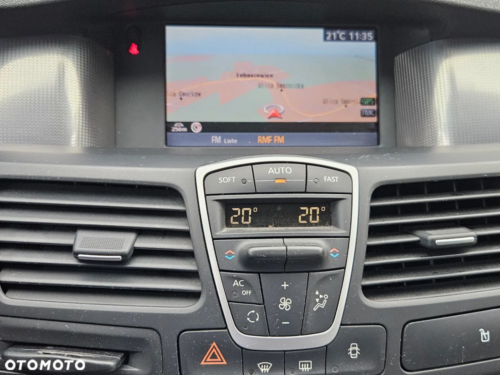 Renault Laguna dCi 175 FAP Bose Edition - 23