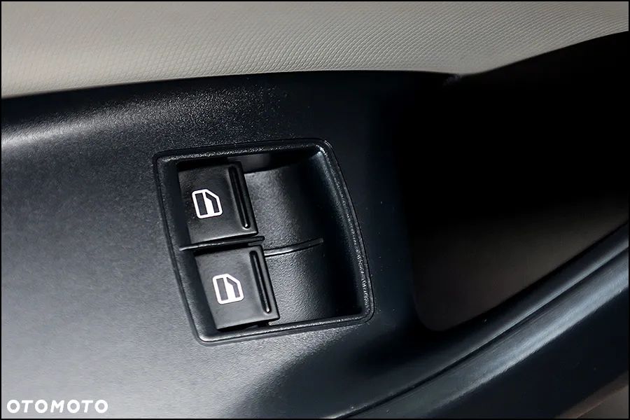 Seat Ibiza SC 1.4 16V Sport - 26