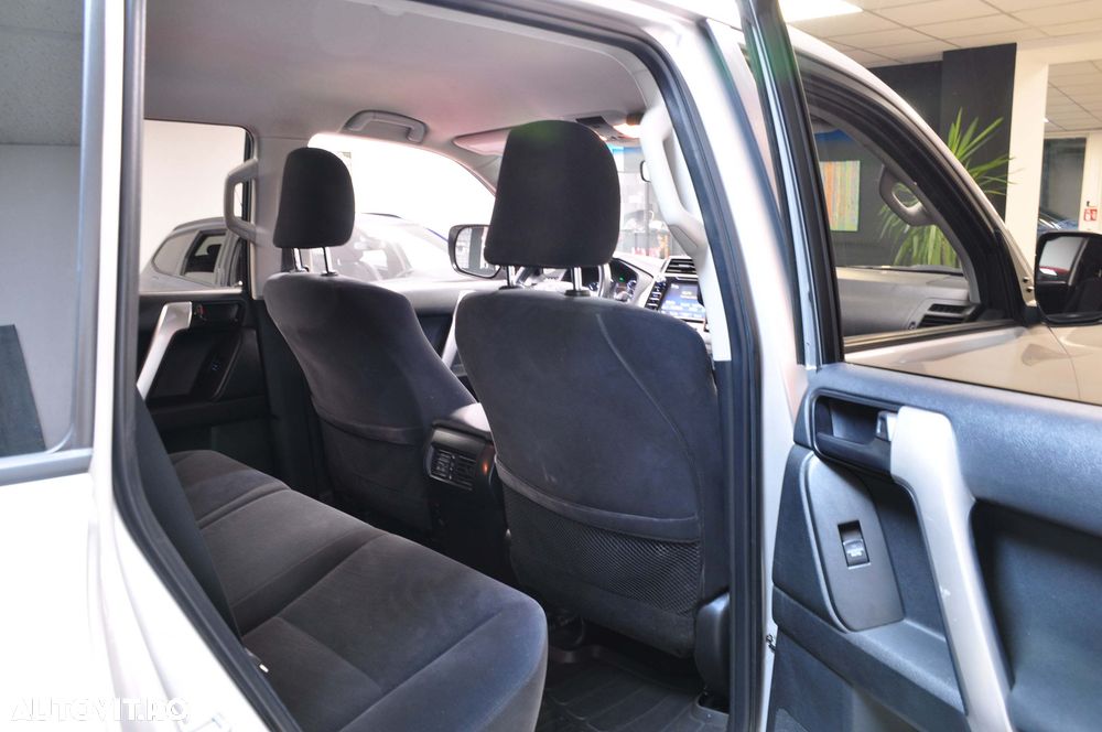 Toyota Land Cruiser 2.8l Turbo D-4D A/T 5 locuri Active - 9