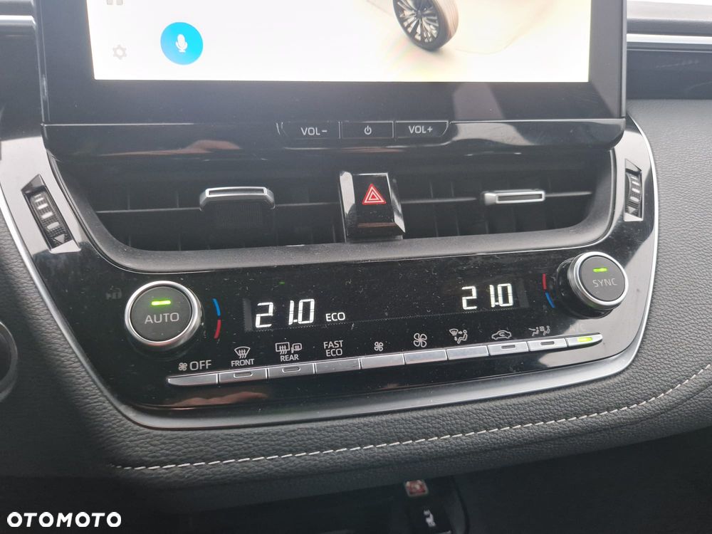 Toyota Corolla 1.8 Hybrid Comfort - 12