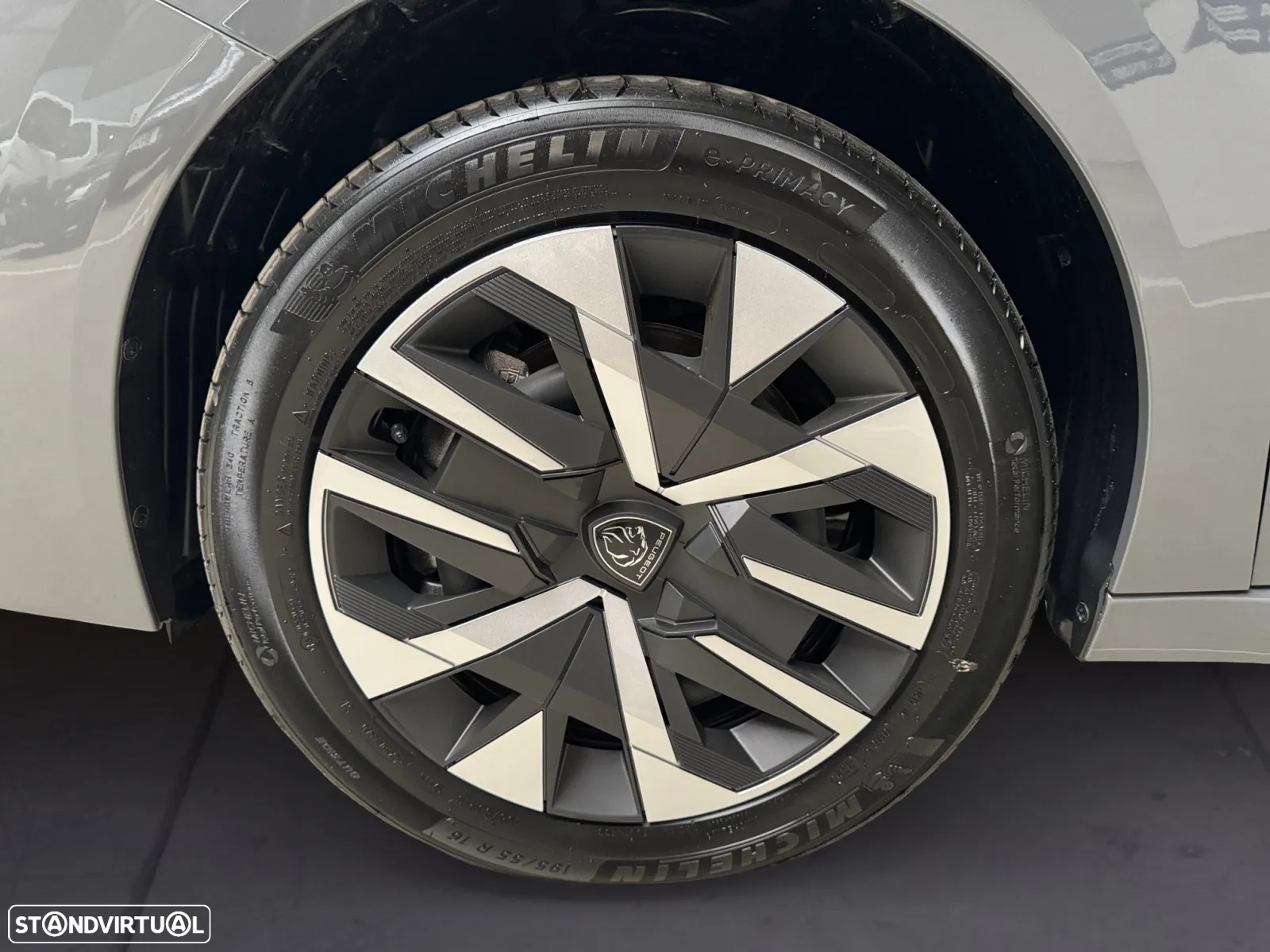 Peugeot e-208 50 kWh Active - 9