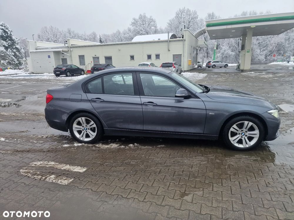 BMW Seria 3 320d Luxury Line sport - 7