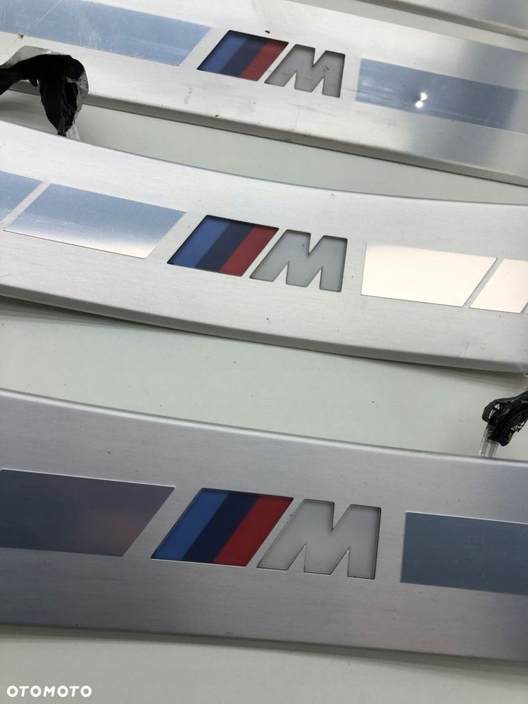 BMW G16 LISTWY NAKŁADKI PROGOWE M-PAKIET PODŚWIETLANE LED KOMPLET 8077338 - 3