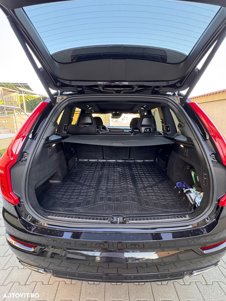 Volvo XC 90 - 9