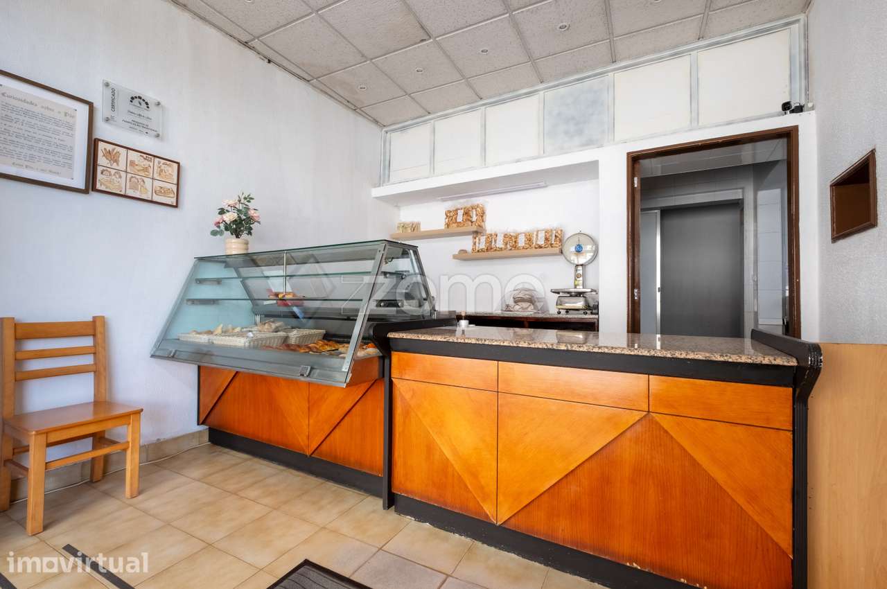 Padaria com fabrico e ponto de venda, para trespasse - Gondomar - Grande imagem: 4/37