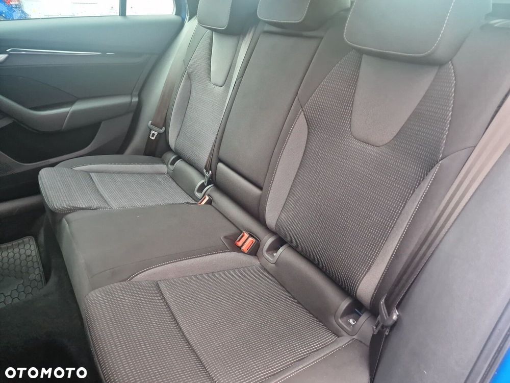 Skoda Octavia 1.5 TSI mHEV Selection DSG - 17