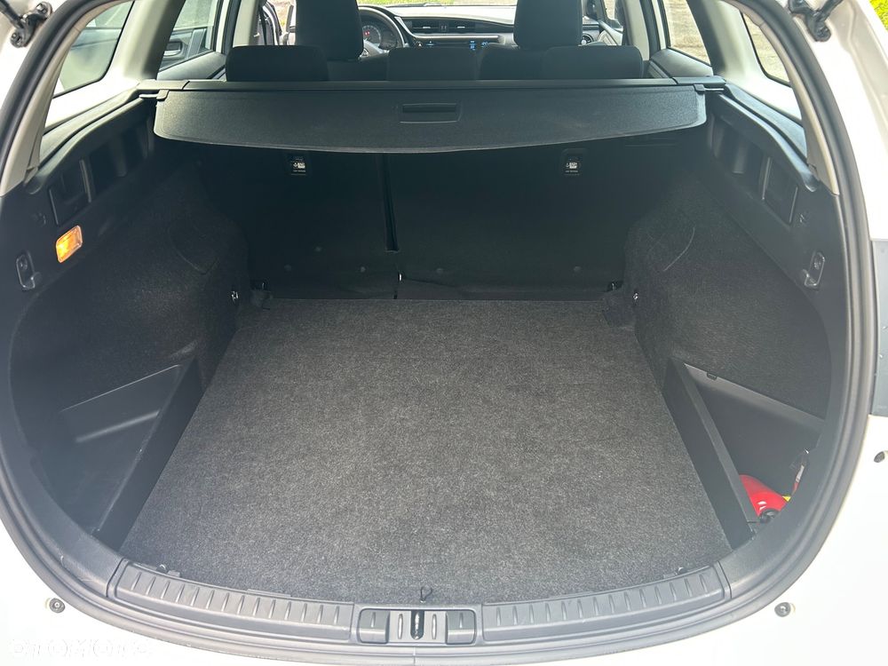 Toyota Auris 1.33 VVT-i Active - 11