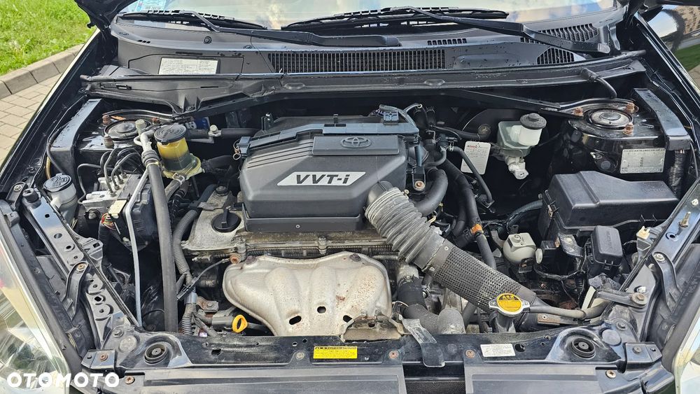 Toyota RAV4 2.0 VVT-i 4x4 - 13