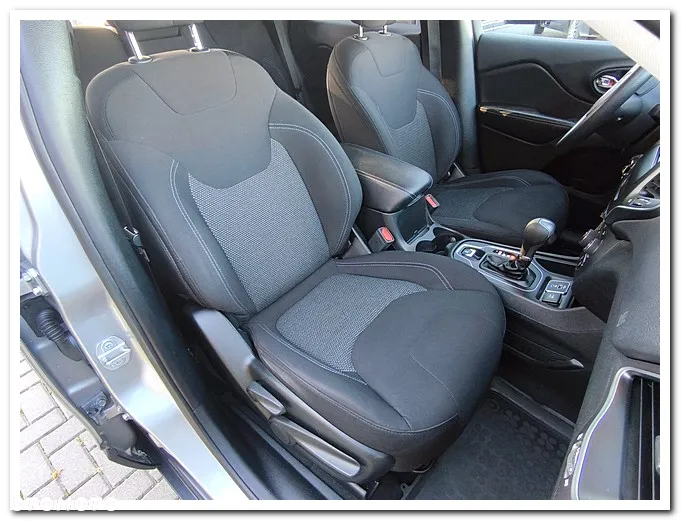 Jeep Cherokee 3.2 V6 Active Drive I Overland - 23