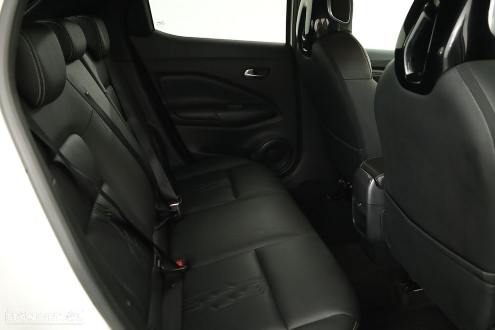 Nissan Juke 1.0 DIG-T Tekna - 22