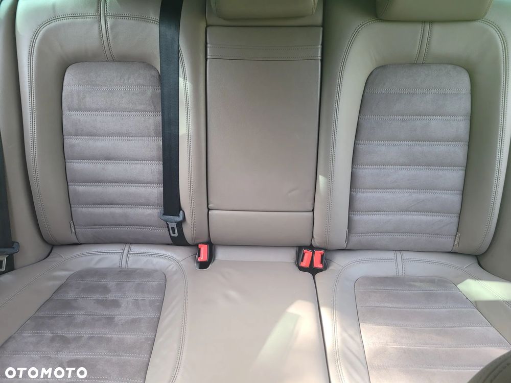 Volkswagen Passat 2.0 TDI DPF 4Mot Comfortline - 18