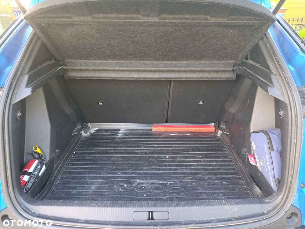 Peugeot 2008 1.2 PureTech Allure S&S EAT8 - 9