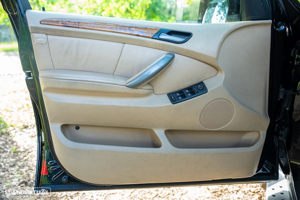 BMW X5 4.4 i Edition Exclusive - 25