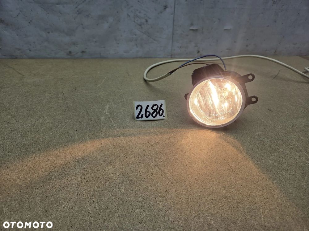 HALOGEN PRAWY Toyota Yaris, auris, Avensis, Aygo X, Corolla 81210-02110 - 2