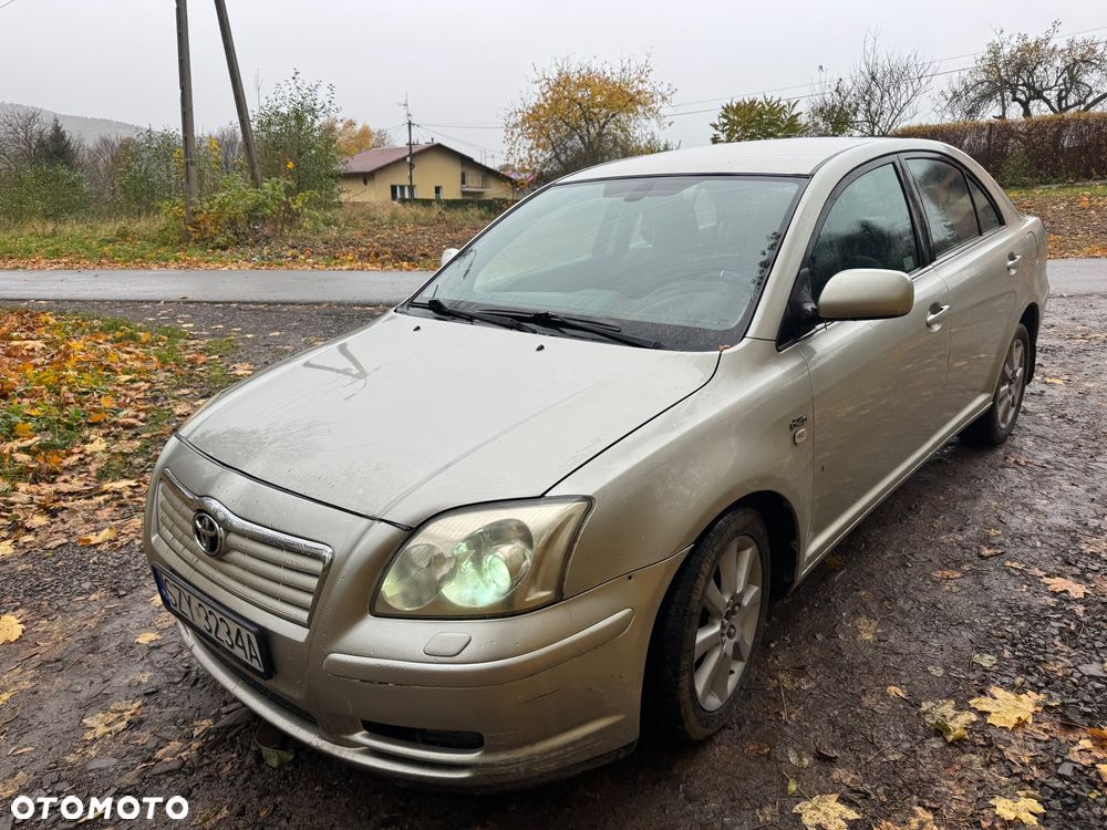 Toyota Avensis - 2