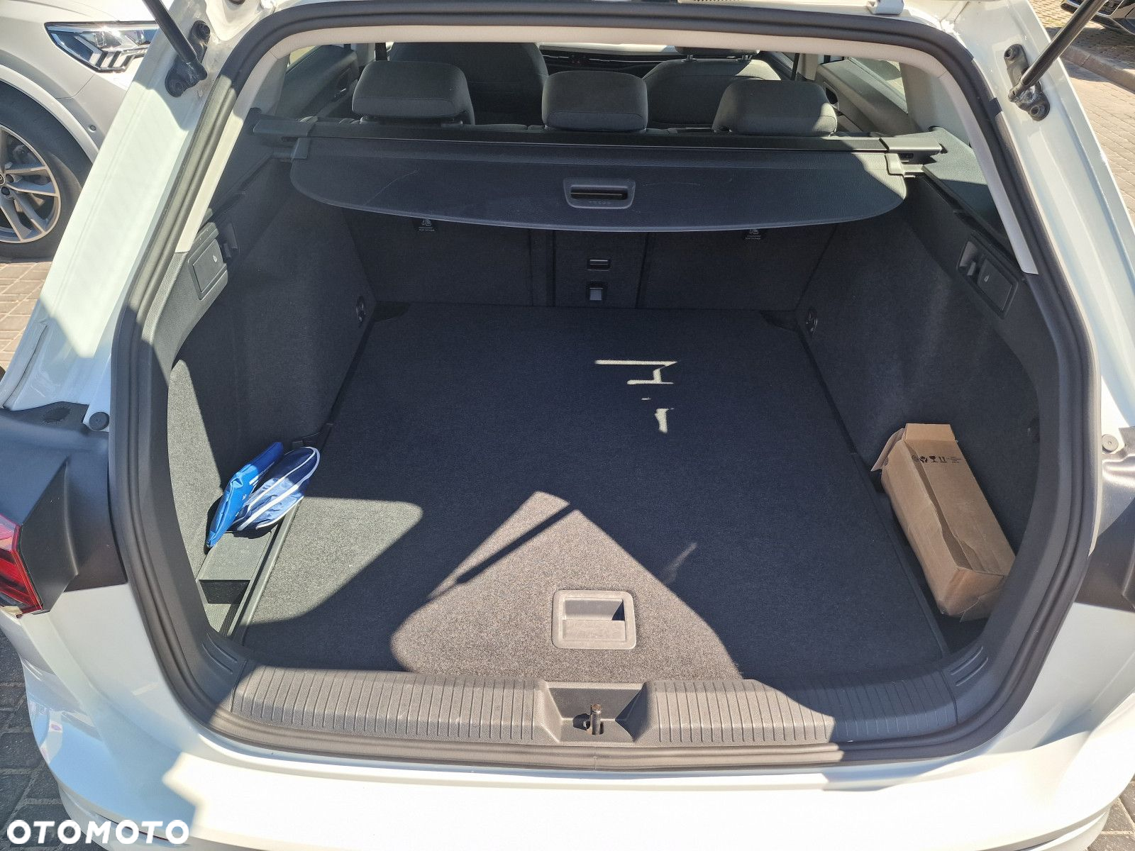Volkswagen Golf - 13
