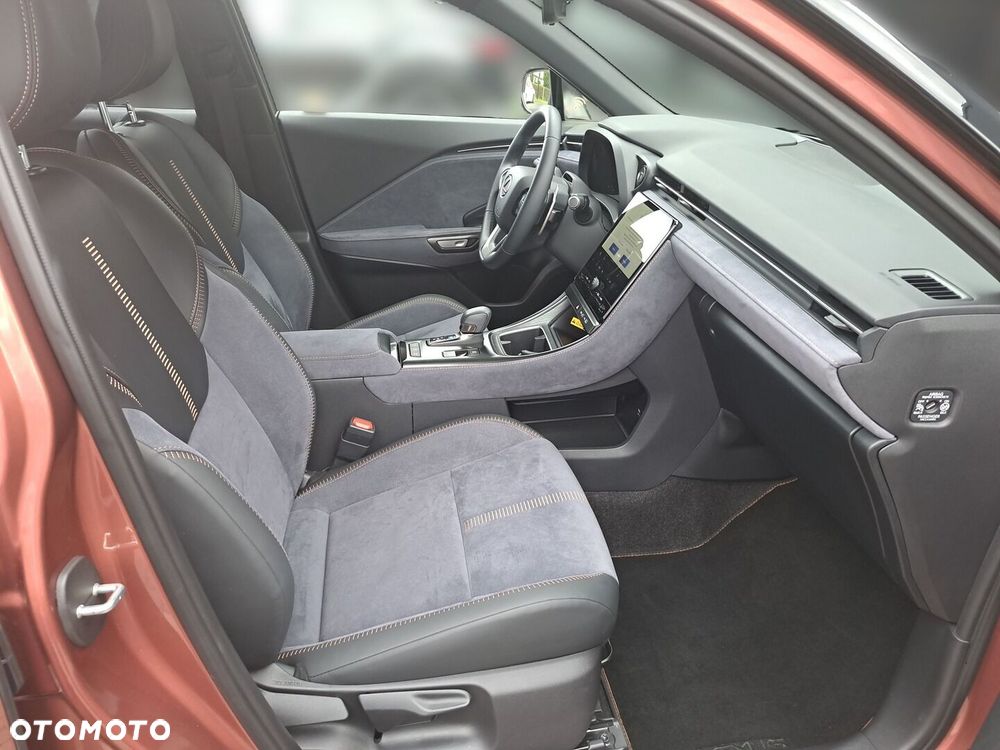 Lexus LBX 1.5 Hybrid Cool - 17