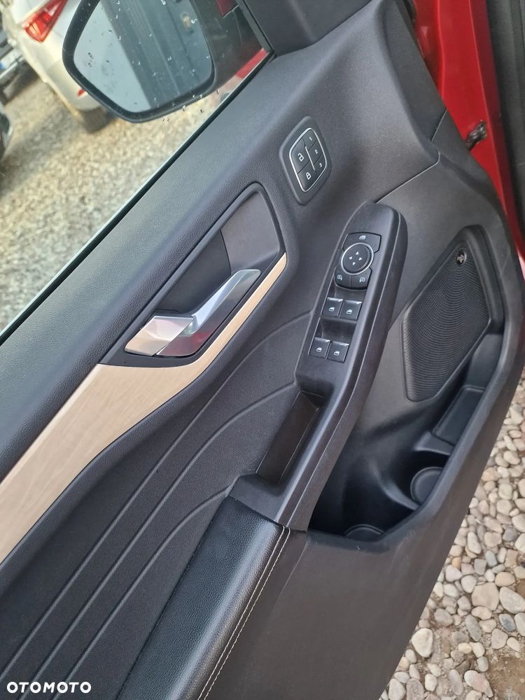Ford Kuga 2.5 FHEV AWD Titanium X - 16