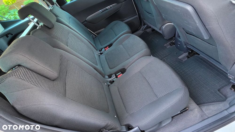 Peugeot 5008 - 16