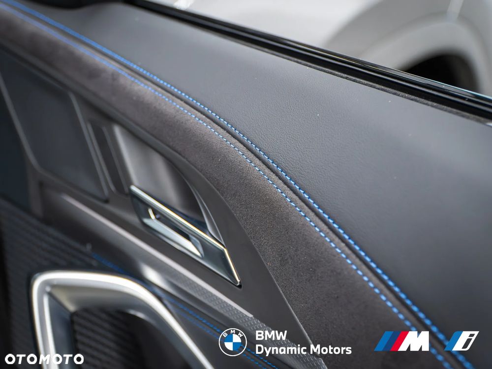 BMW iX1 eDrive20 M Sportpaket - 27