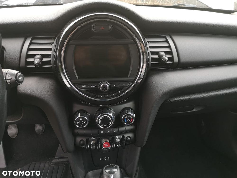 MINI ONE - 10