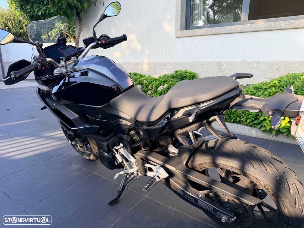 BMW F 900 XR Triple Black - 18