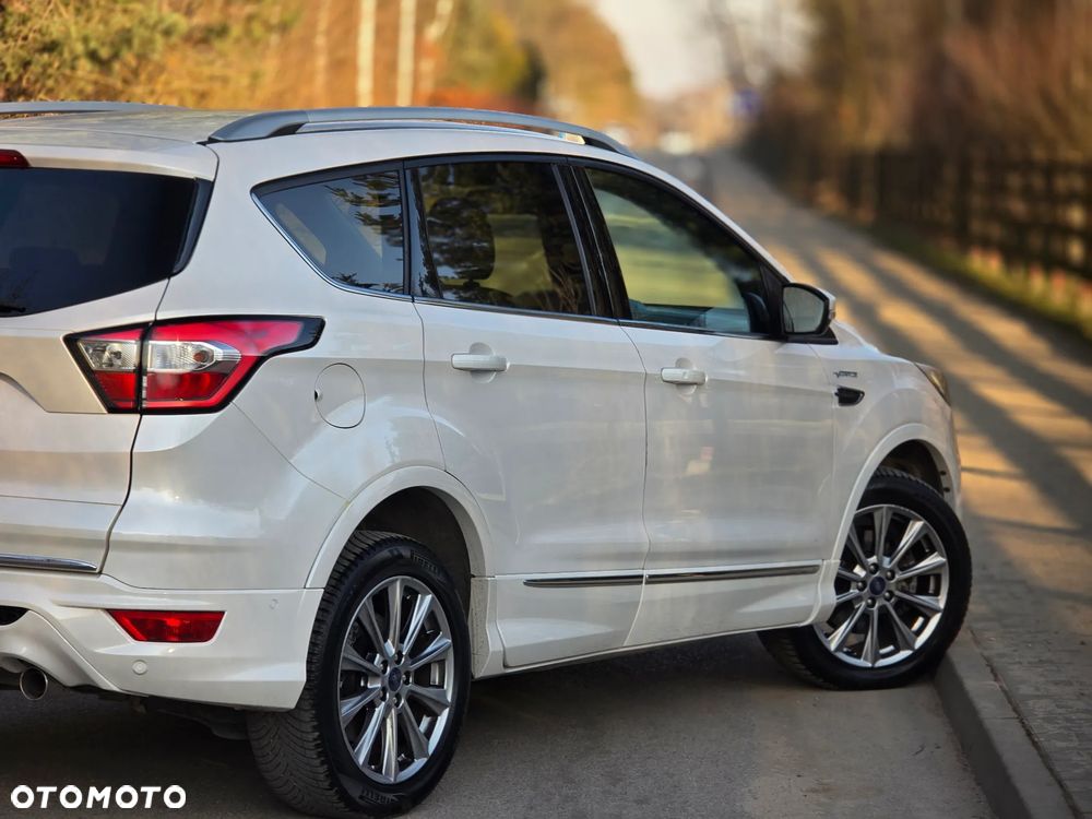 Ford Kuga - 40
