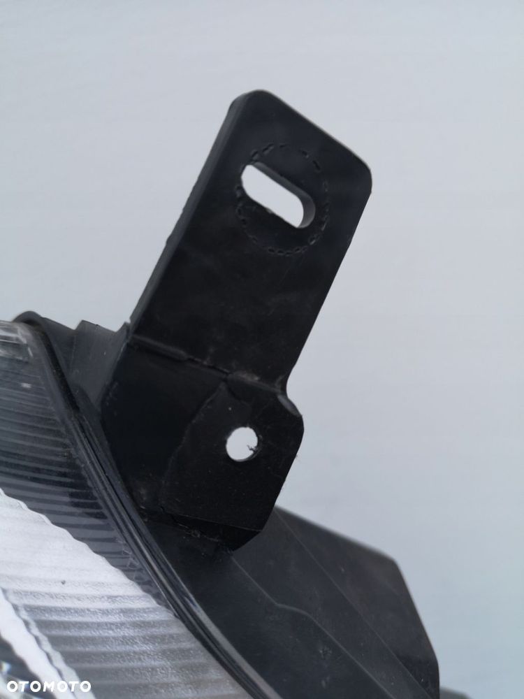 Lampa przednia Ford Fiesta Mk8 led - 4